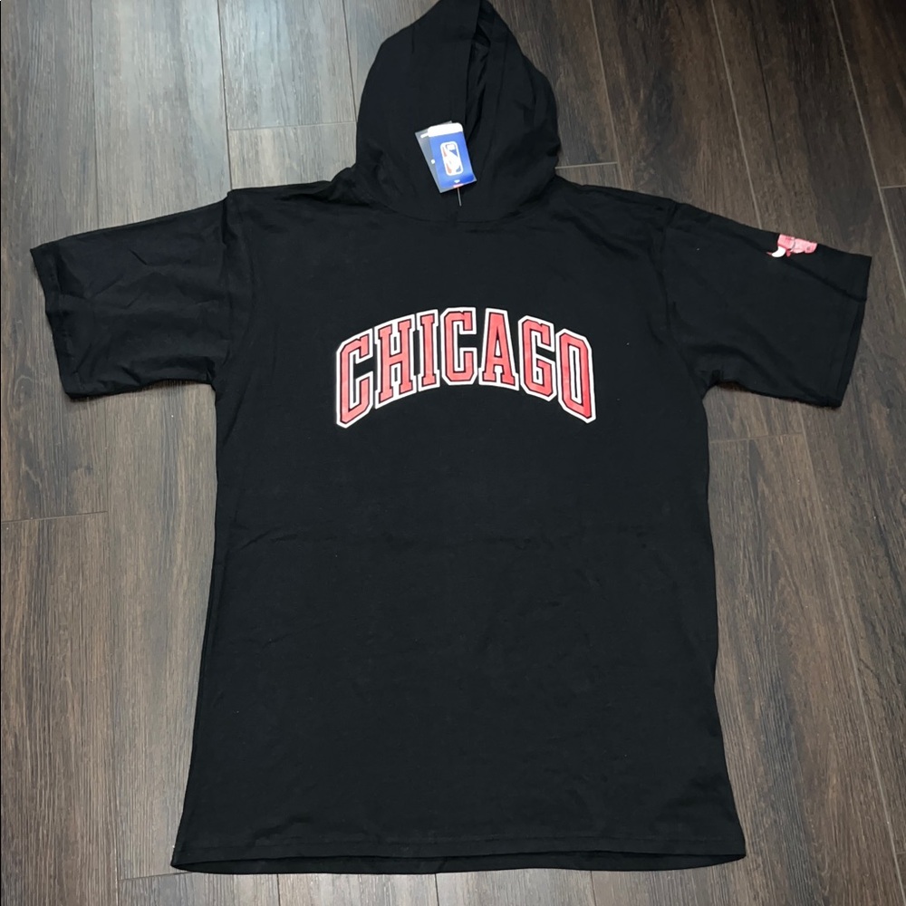 Fanatics Men’s NBA Chicago Bulls Short Sleeve Hoodie, Black, Size: XLT